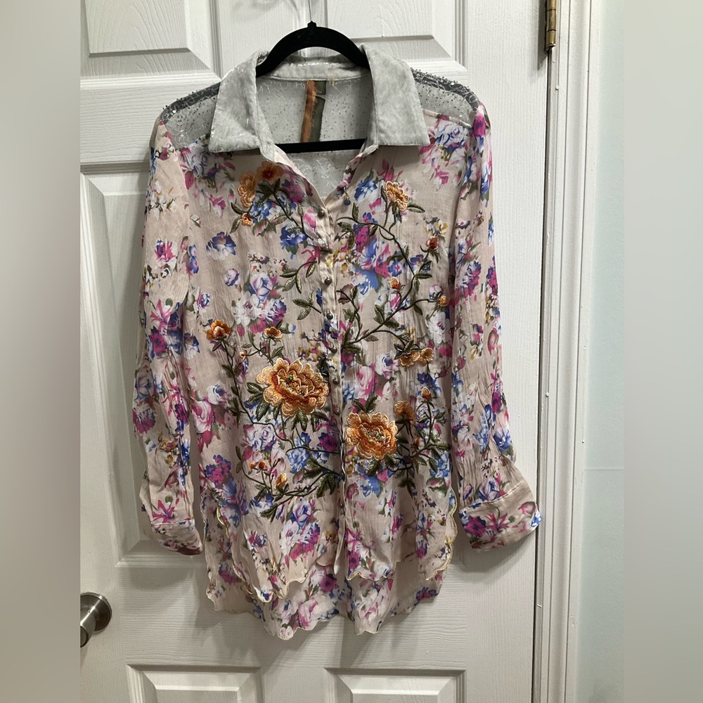 Aratta Silent Journey Princess Charlotte Shirt SZ S